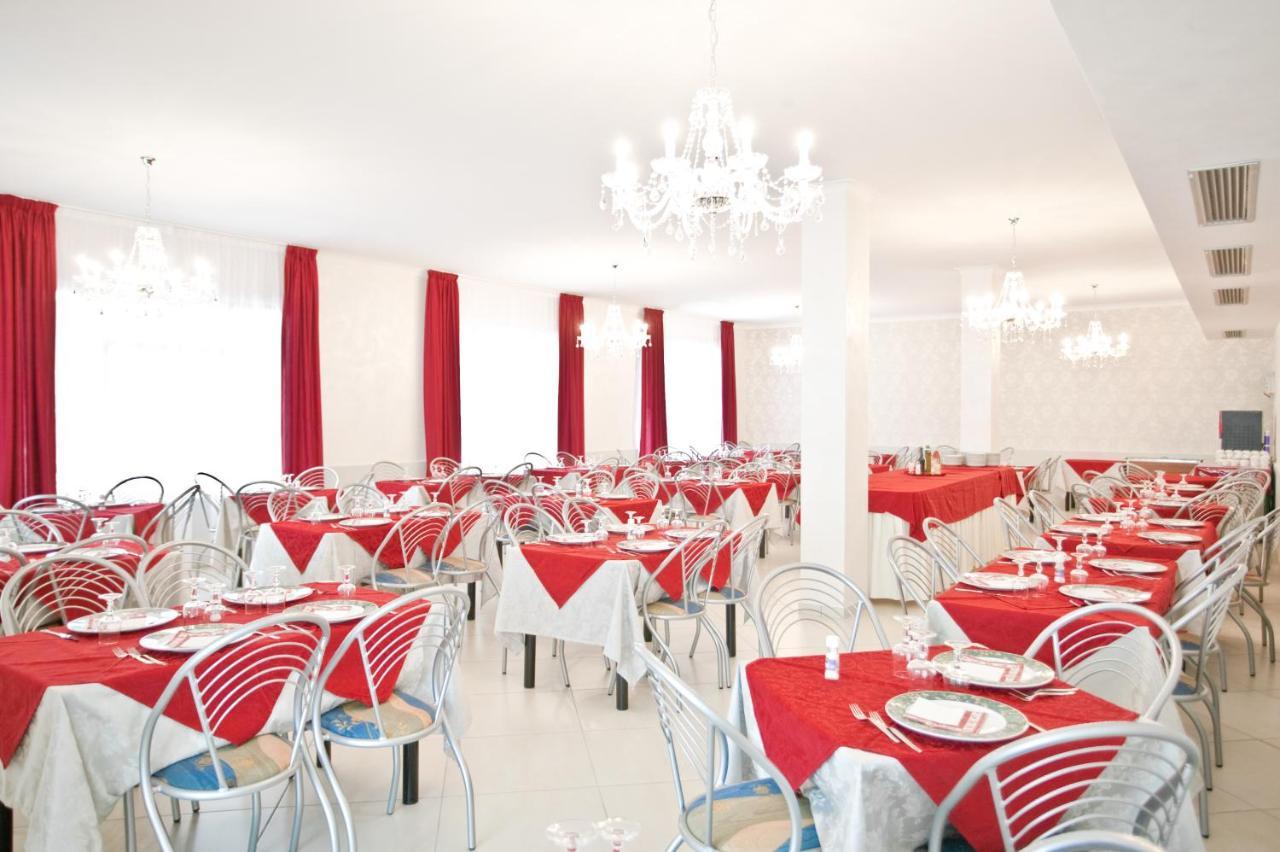 Hotel Le Lune Gatteo a Mare Kültér fotó