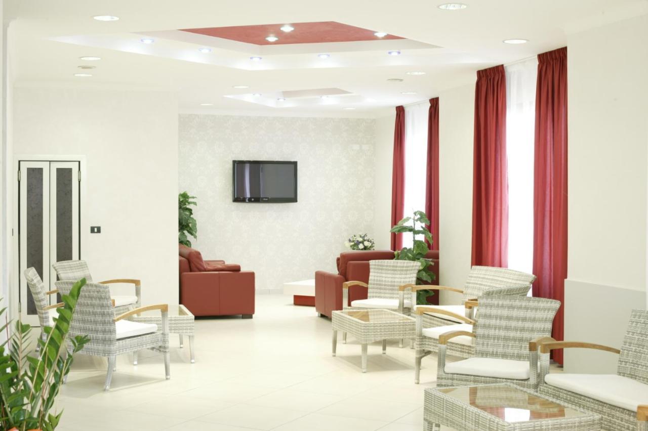 Hotel Le Lune Gatteo a Mare Kültér fotó